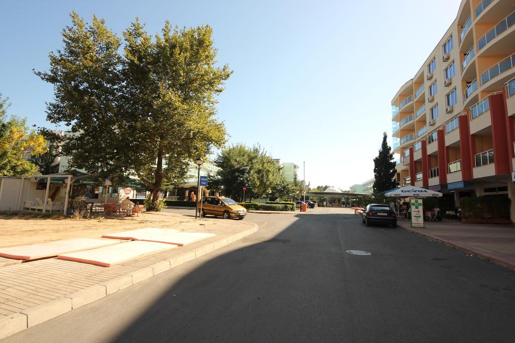 Menada Apartments In サニービーチ エクステリア 写真