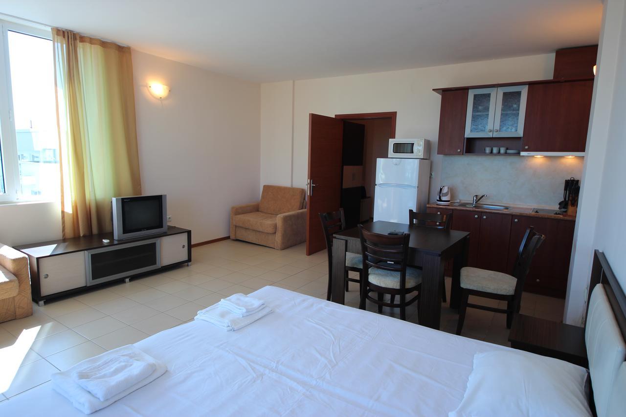 Menada Apartments In サニービーチ エクステリア 写真