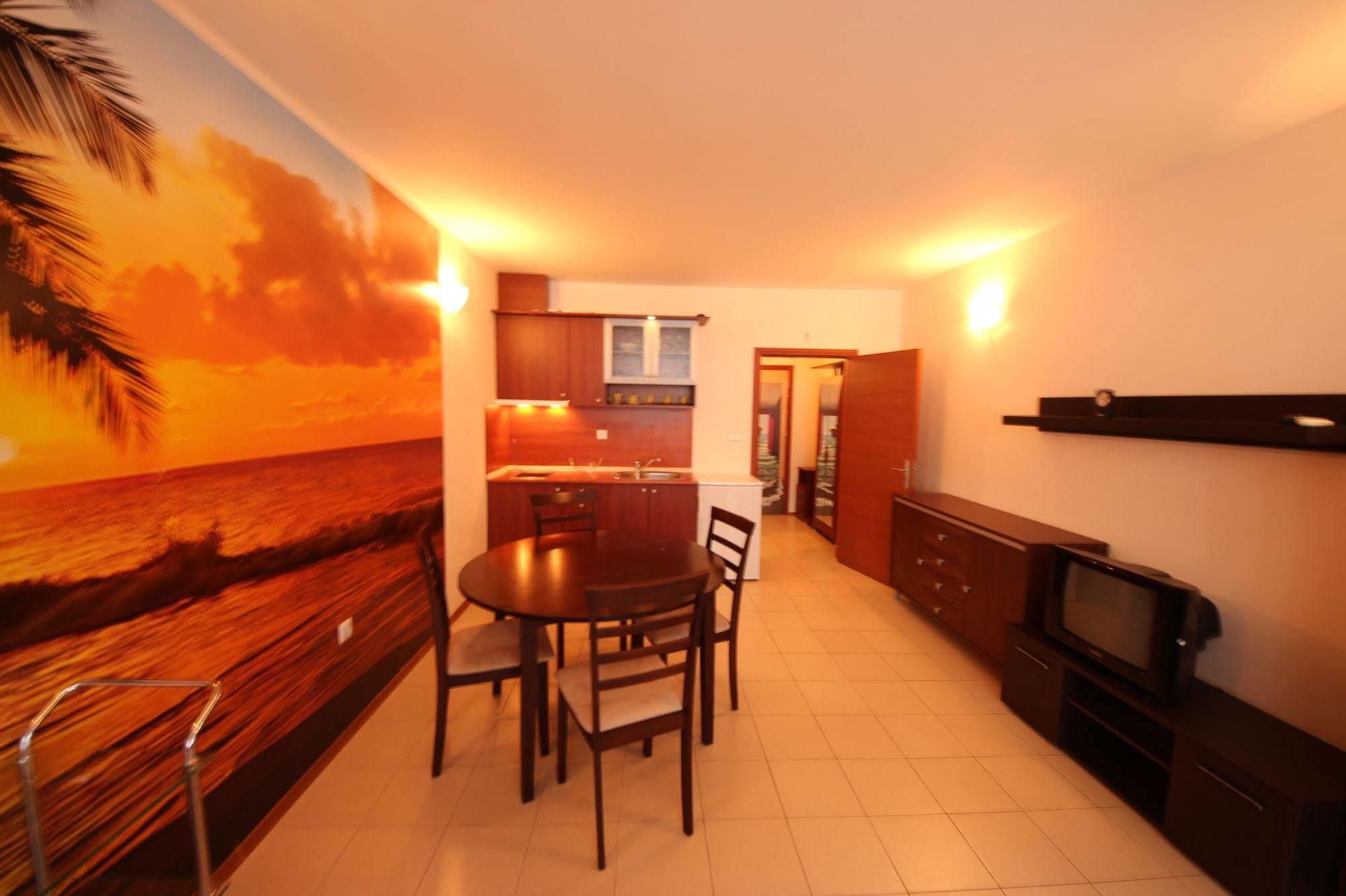 Menada Apartments In サニービーチ エクステリア 写真
