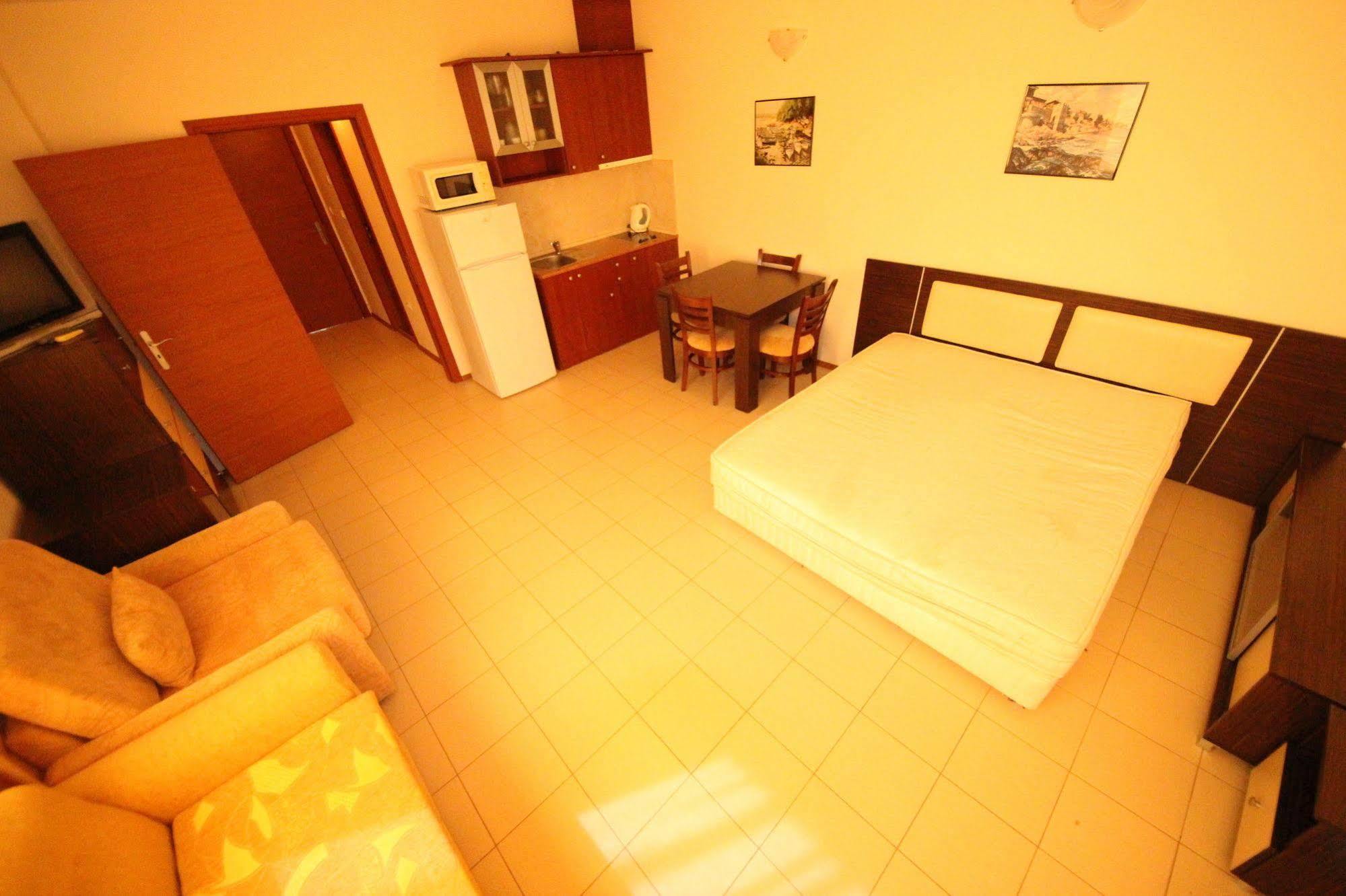 Menada Apartments In サニービーチ エクステリア 写真